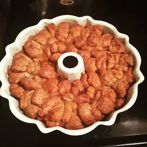 Easy Monkey Bread Recipe With Biscuits (Cooking With Kids)