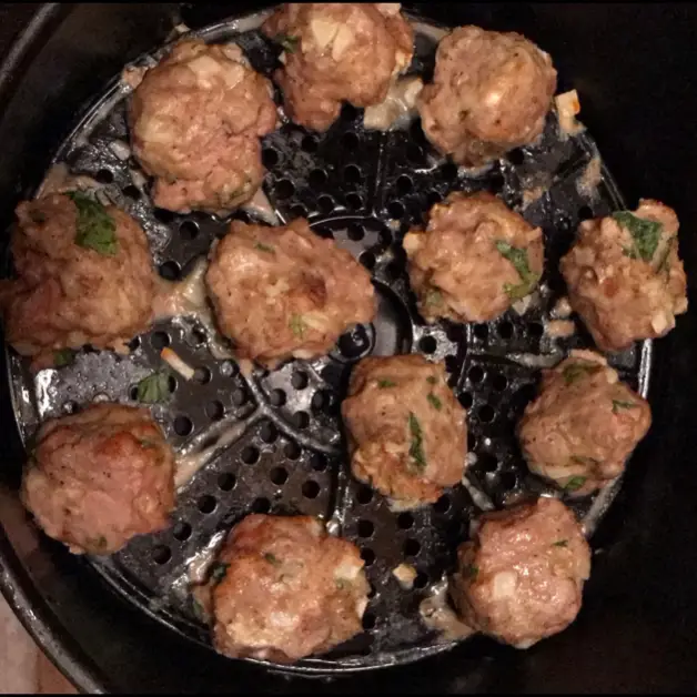 Easy Air Fryer Turkey Meatballs Recipe (No Breadcrumbs)