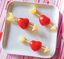 tomato and cheese cupid kebobs - valentines day treat