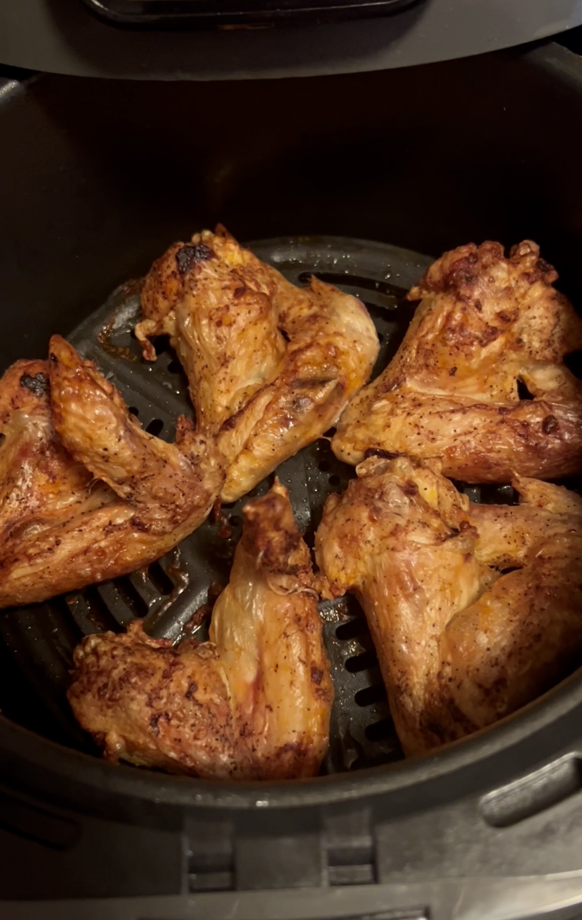 Ninja Frozen Chicken Wings in Air Fryer (How to Cook Plus Video)
